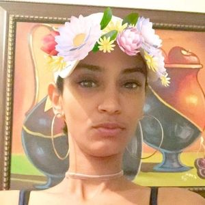 Meet your Posher, Raysa